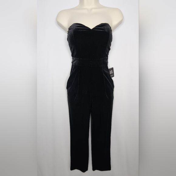 NEW‼️Express Black Velvet Strapless Jumpsuit 00 - Picture 2 of 6